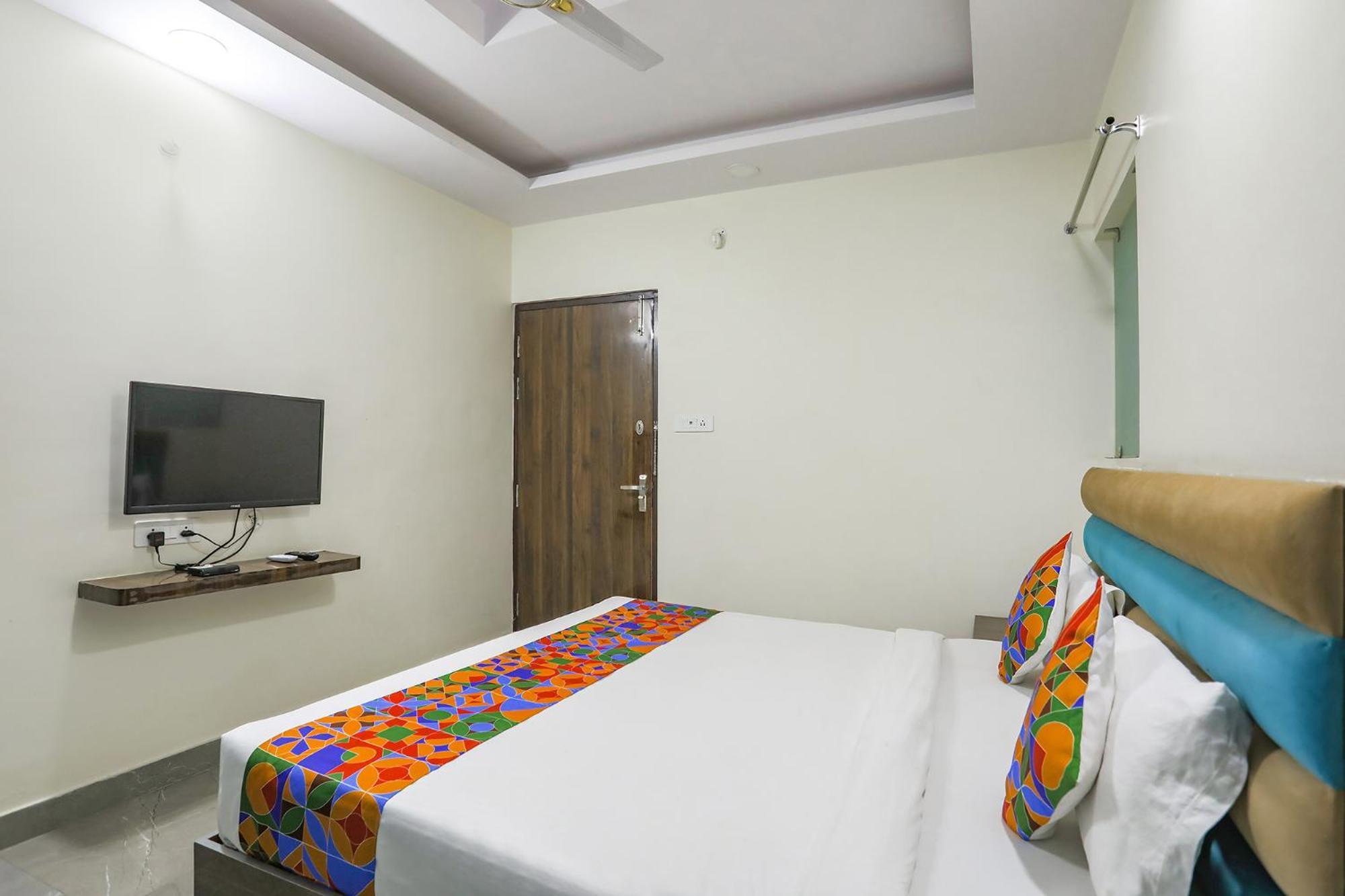 Fabhotel Sm Palace Chinhat Zewnętrze zdjęcie