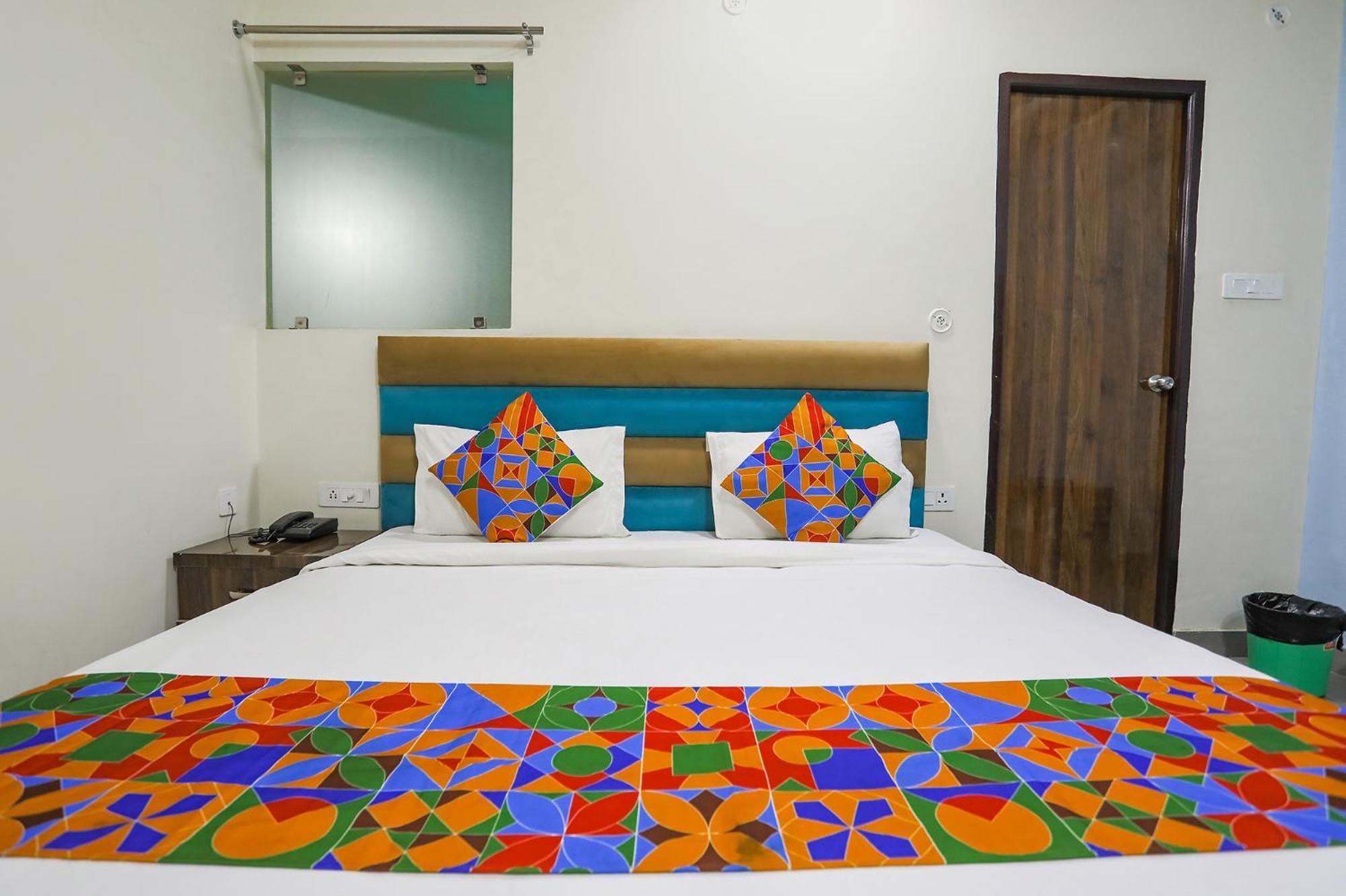 Fabhotel Sm Palace Chinhat Zewnętrze zdjęcie