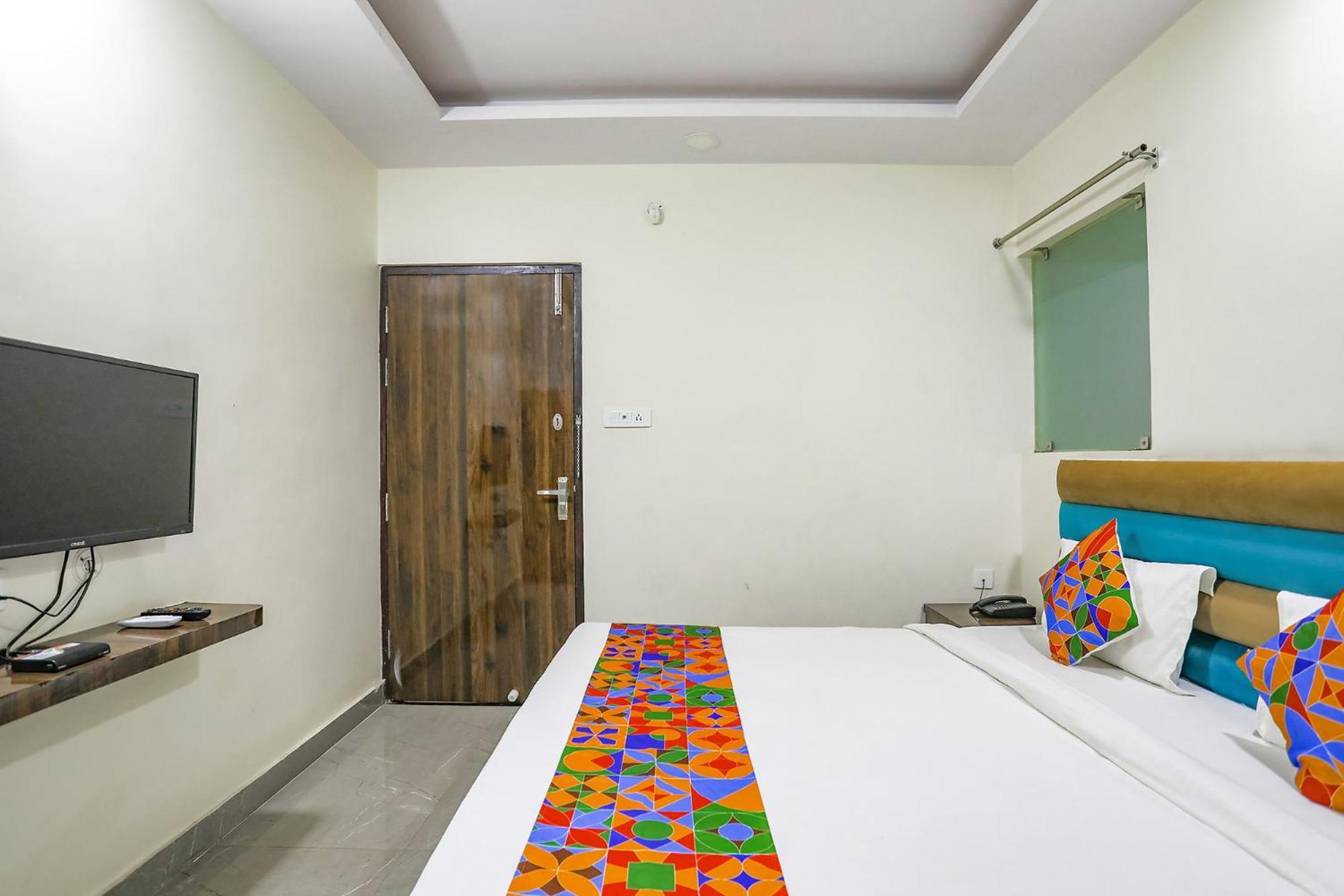 Fabhotel Sm Palace Chinhat Zewnętrze zdjęcie