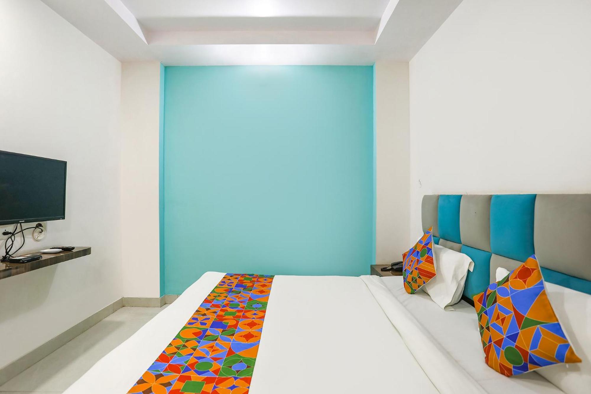 Fabhotel Sm Palace Chinhat Zewnętrze zdjęcie