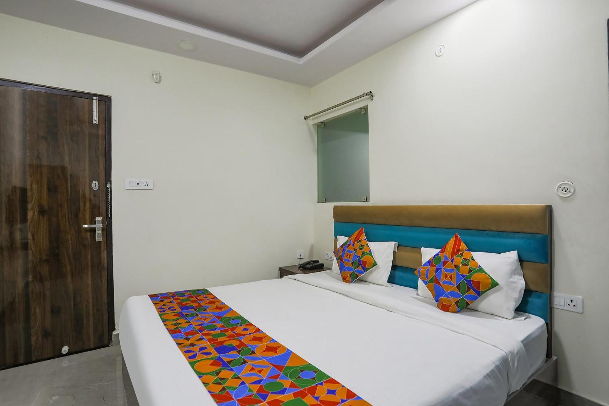 Fabhotel Sm Palace Chinhat Zewnętrze zdjęcie