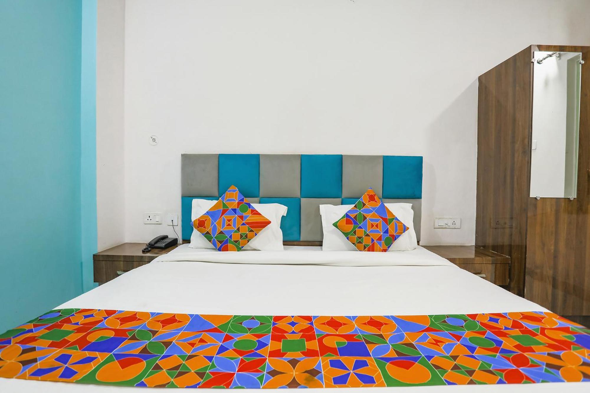 Fabhotel Sm Palace Chinhat Zewnętrze zdjęcie